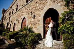 wedding photographer italy get married tuscany umbria castle borgia